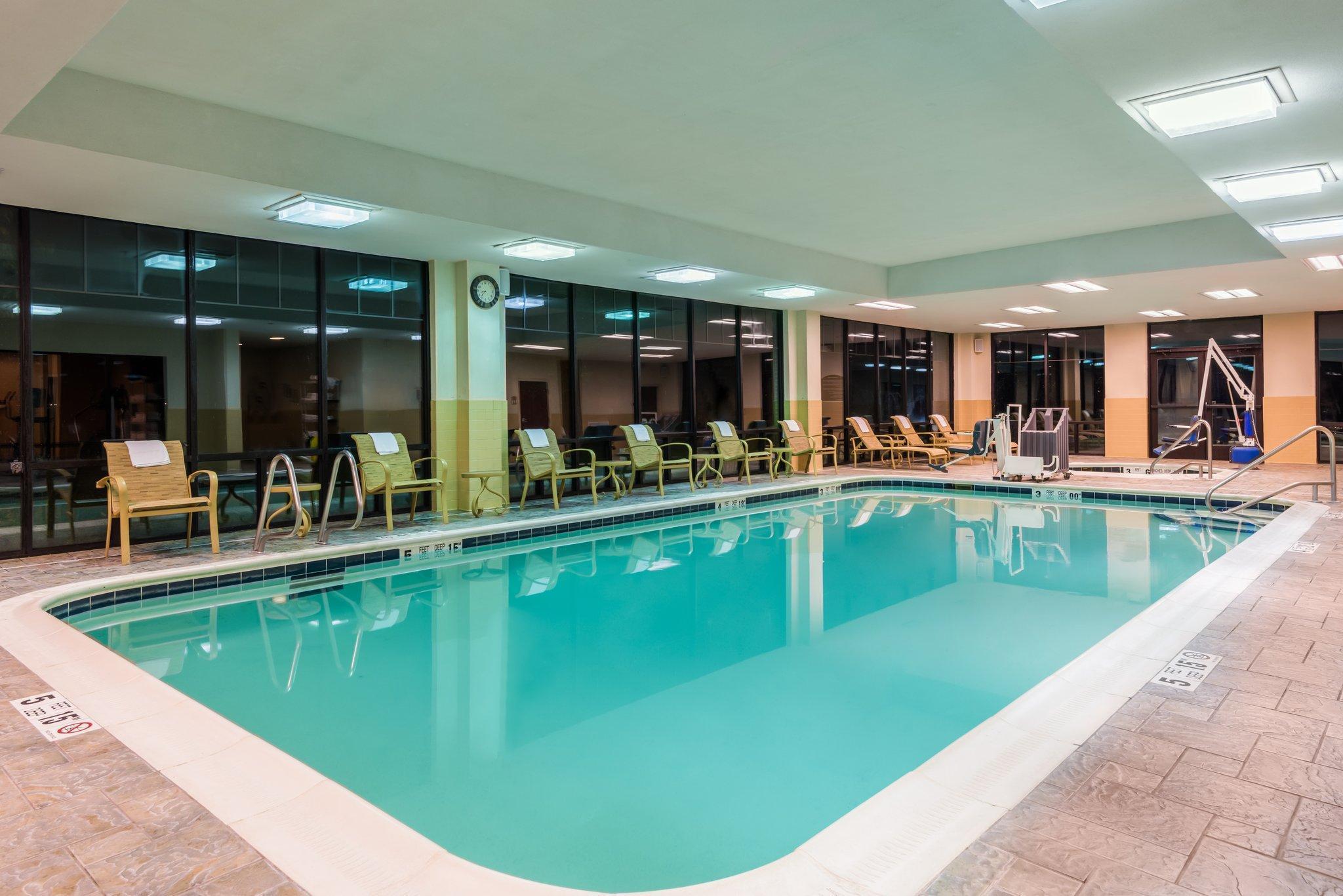 Holiday Inn Express Hotel & Suites Rochester Webster By Ihg Екстериор снимка