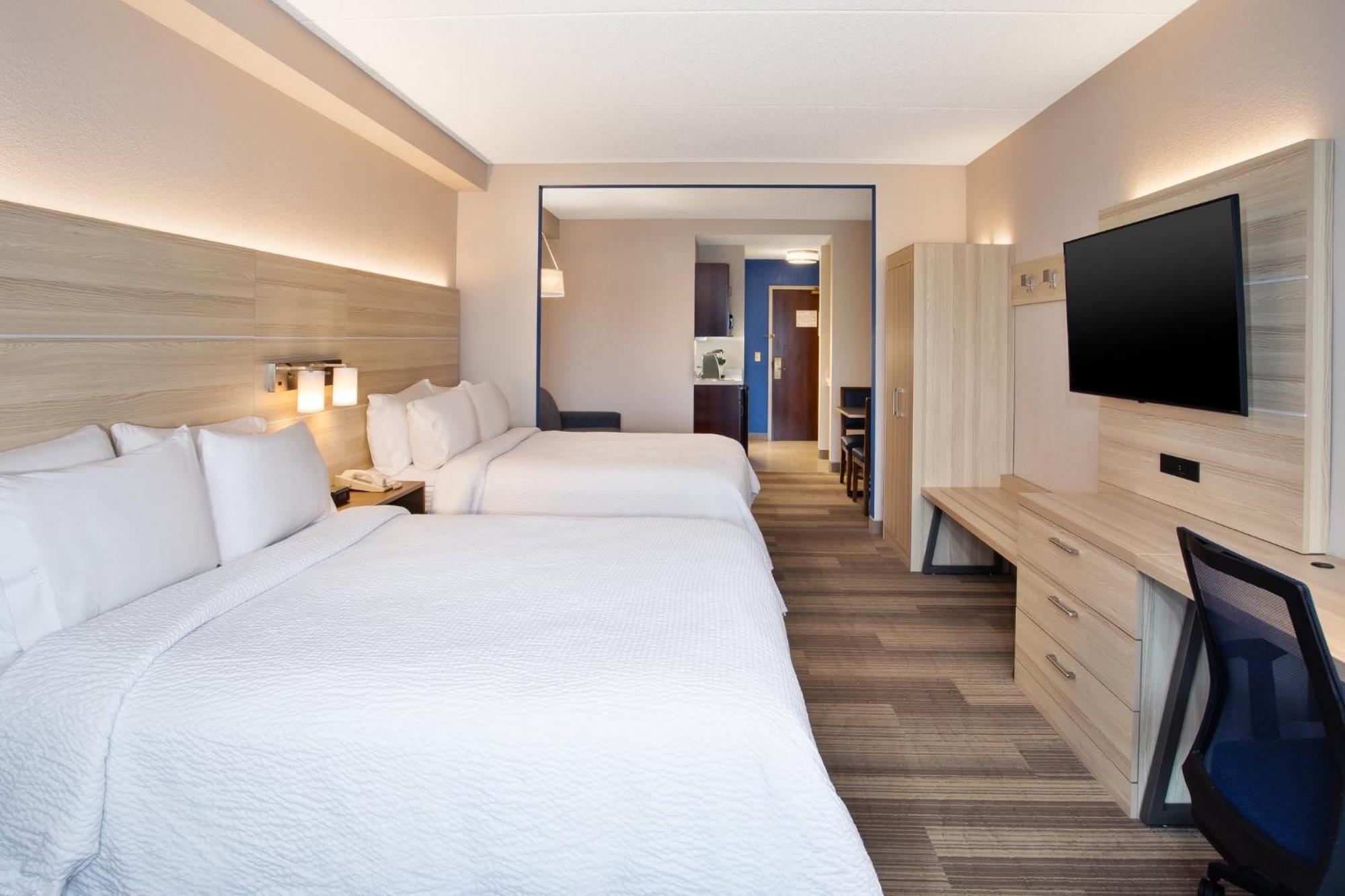 Holiday Inn Express Hotel & Suites Rochester Webster By Ihg Екстериор снимка