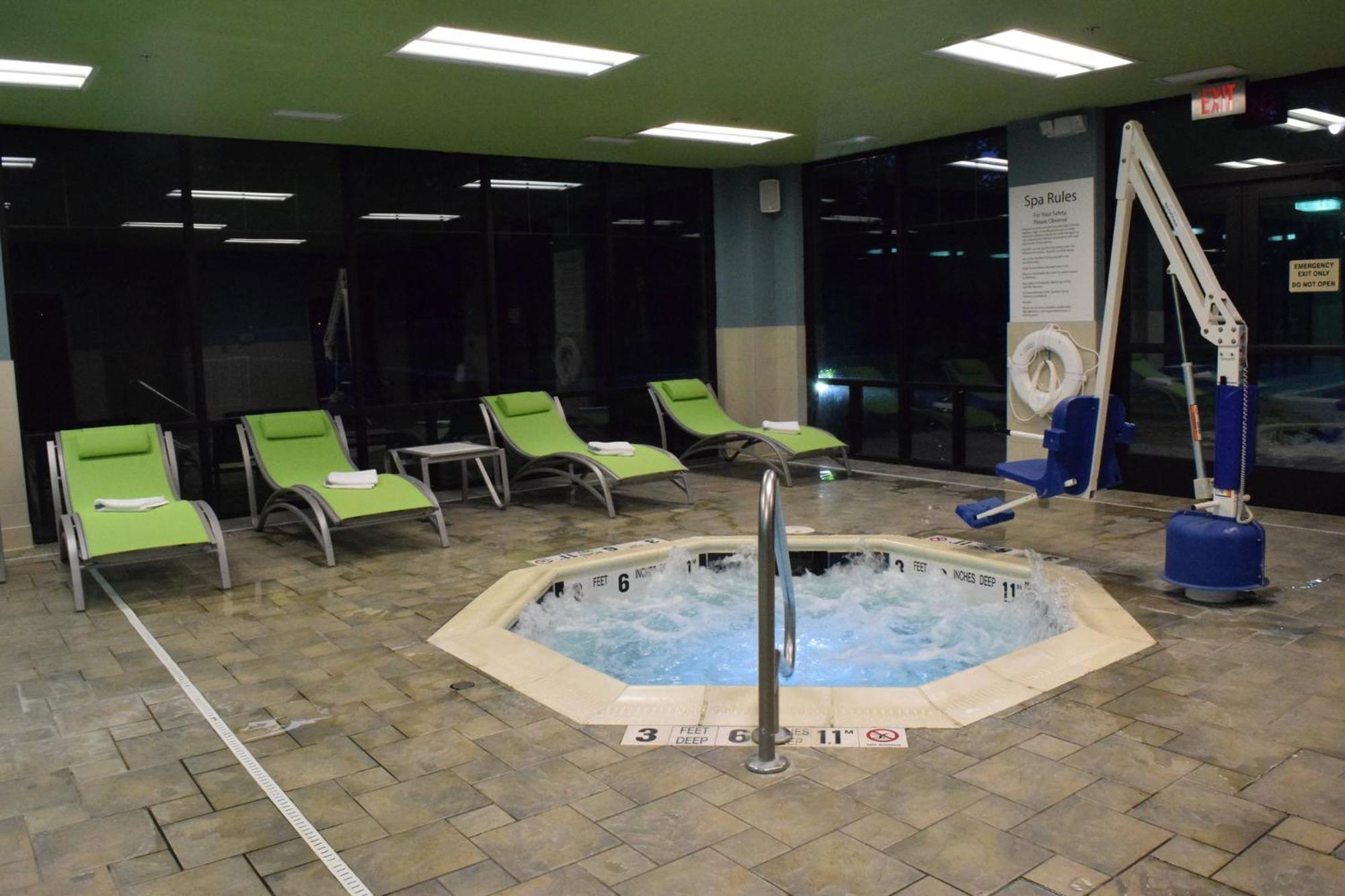 Holiday Inn Express Hotel & Suites Rochester Webster By Ihg Екстериор снимка