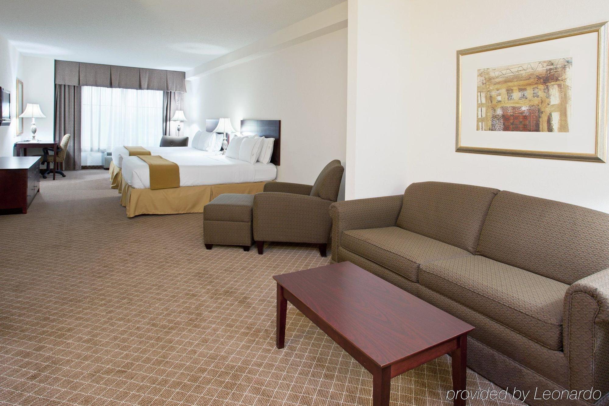Holiday Inn Express Hotel & Suites Rochester Webster By Ihg Стая снимка
