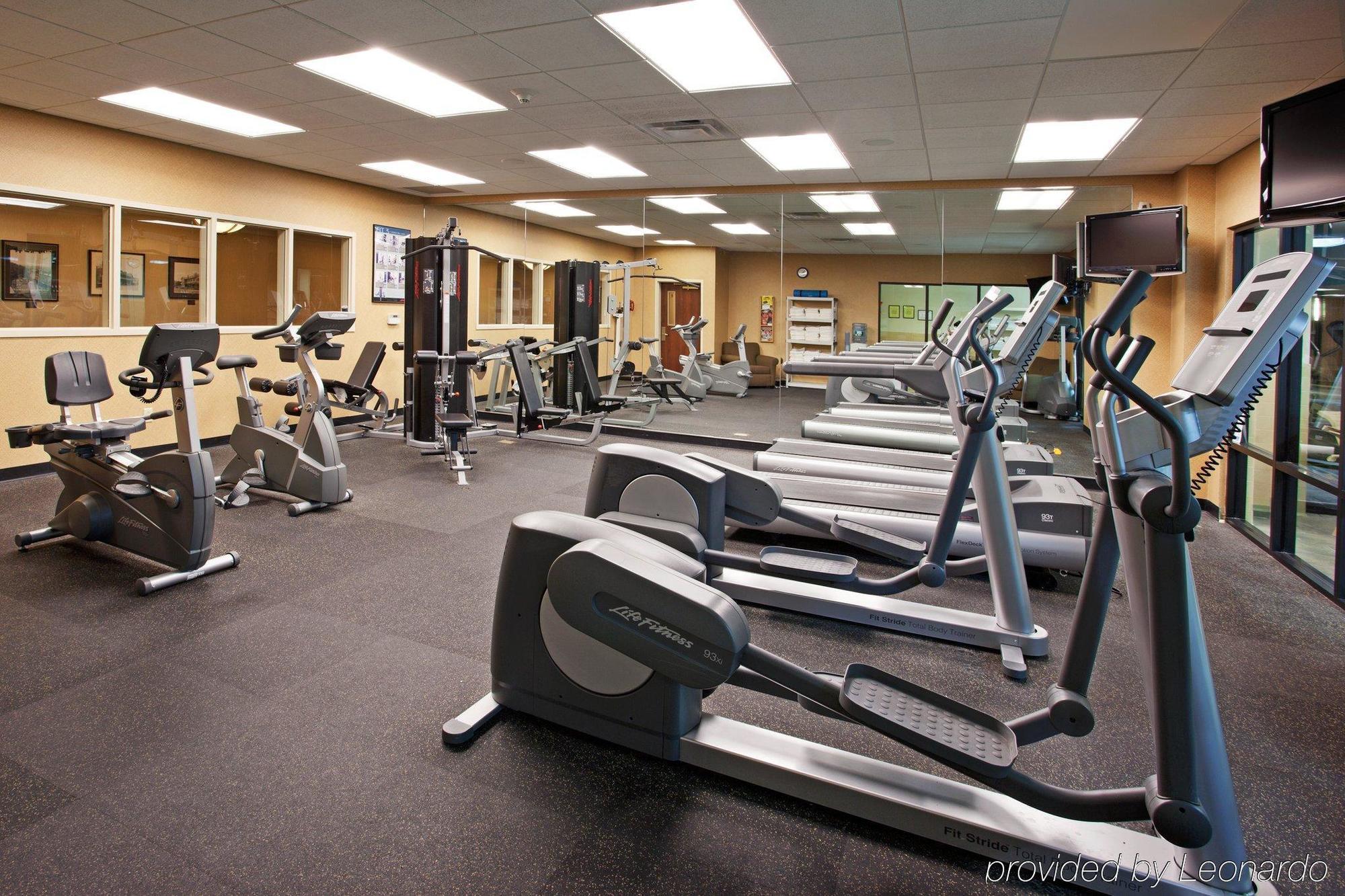 Holiday Inn Express Hotel & Suites Rochester Webster By Ihg Екстериор снимка