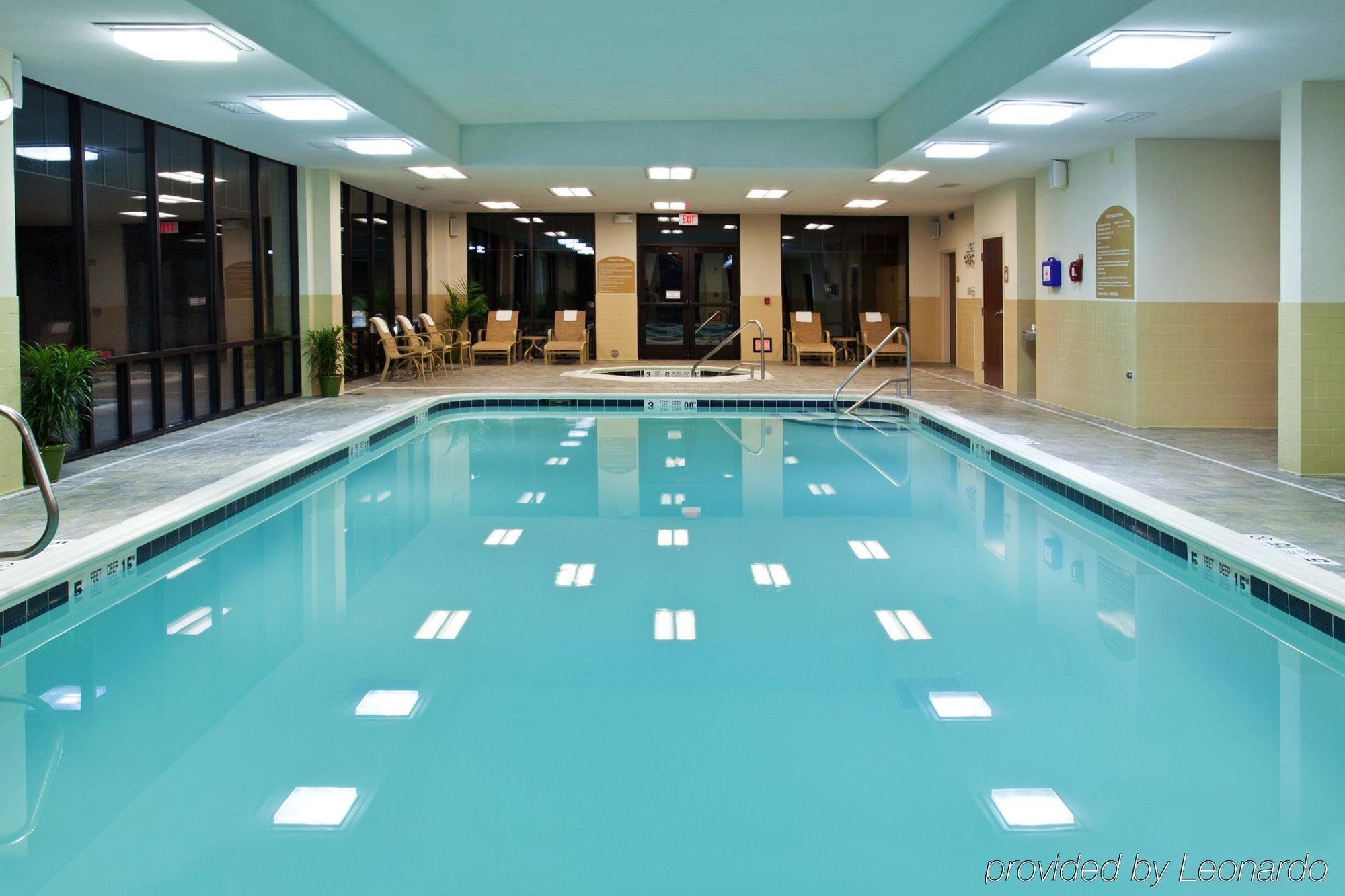 Holiday Inn Express Hotel & Suites Rochester Webster By Ihg Екстериор снимка